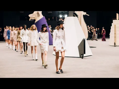 CHANEL Spring-Summer 2023 Haute Couture Show — CHANEL Shows